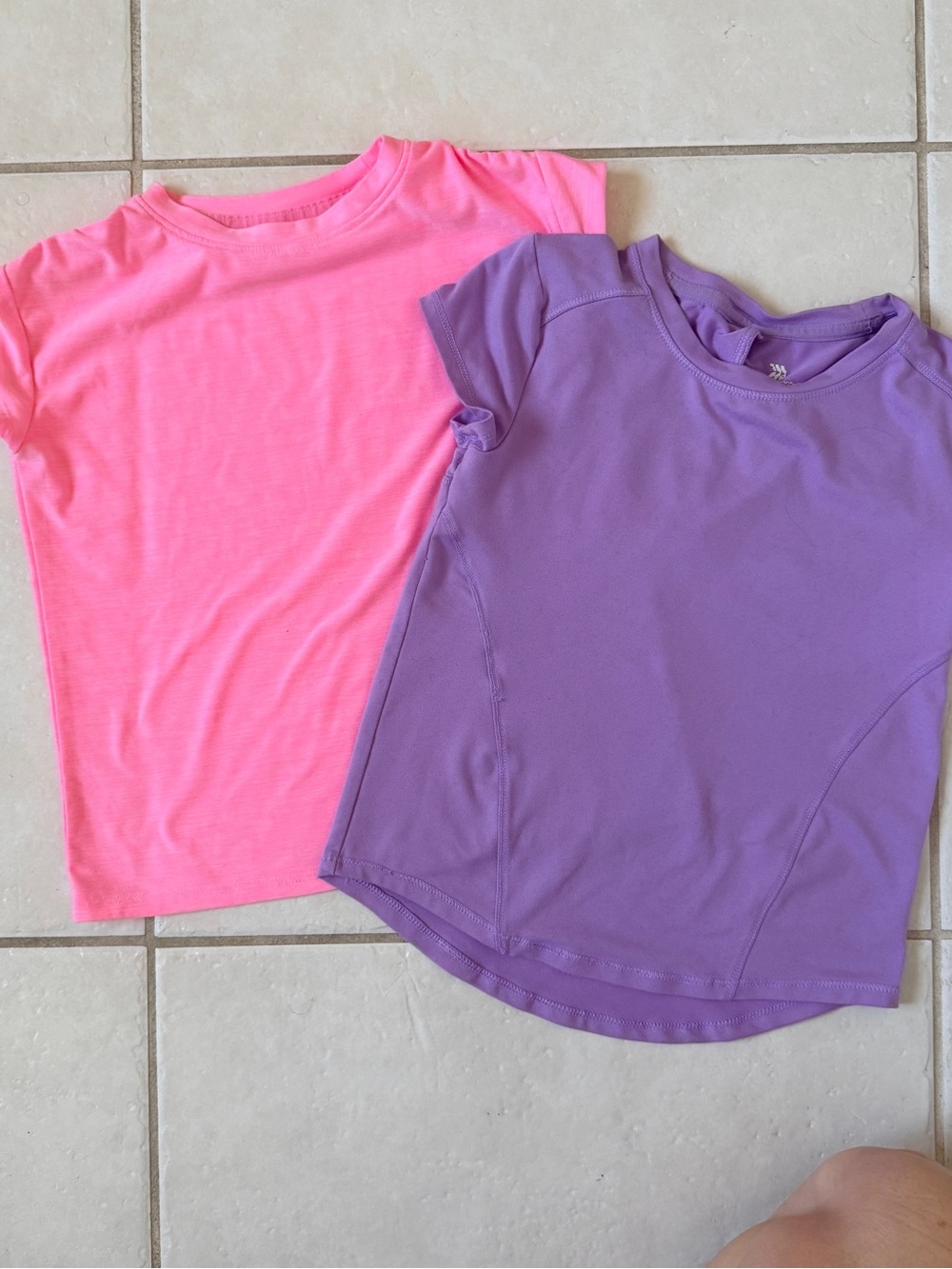 2 Girls All in Motion Tee Pink & Purple Short Sleeve Active Shirt Bundle XS 4/5